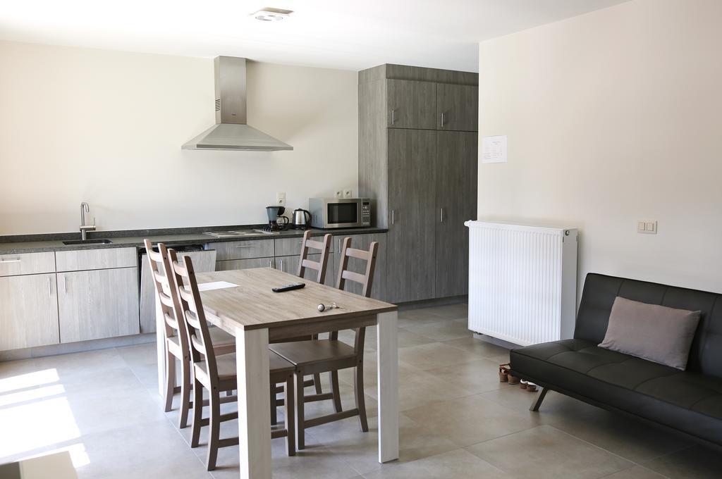 Logies Ternier Bed & Breakfast Nieuwpoort Ruang foto
