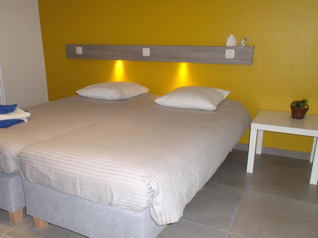 Logies Ternier Bed & Breakfast Nieuwpoort Ruang foto